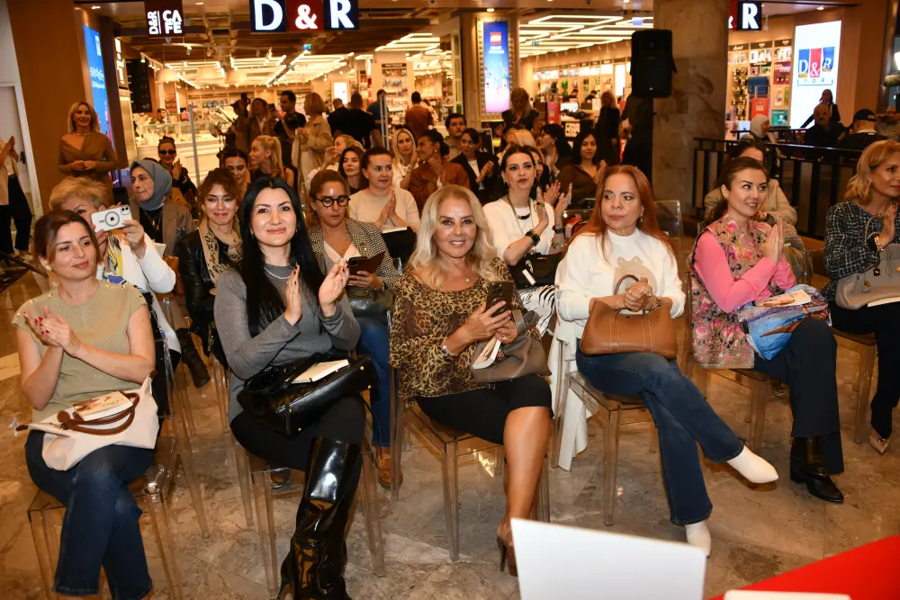 toplu Aslı Gümüşel’in ilk kitabı 'Ne Gerek Vardı?'ya yoğun ilgi