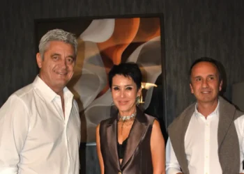 Sonbahara seçkin bir 'merhaba' 12 Sonbahara seçkin bir ‘merhaba’
