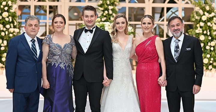 Kadıoğlu Ailesi’nin mutlu günü