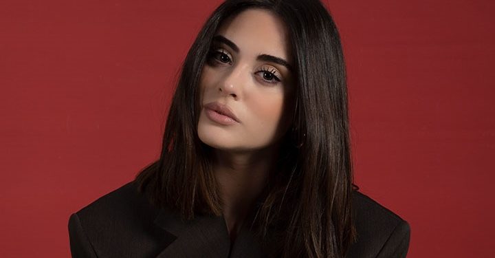 Esma Kızılkan ilk single’ı ile karşımızda