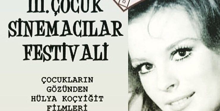 Hülya Koçyiğit minik sinemacıları ödüllendirdi
