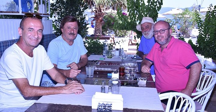 Mete Vardar ile Selami Şahin’in tavla partisi