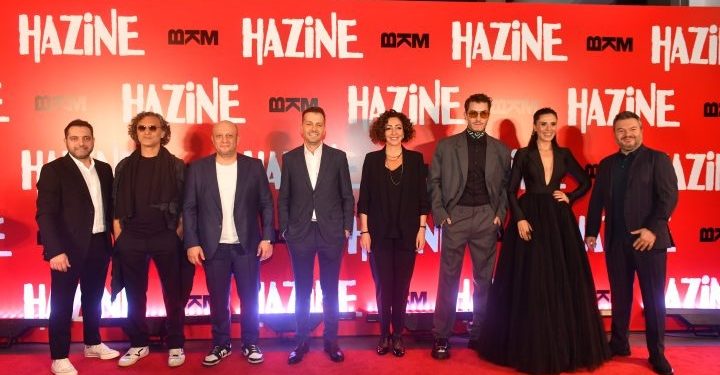 ‘Hazine’ filminin galasında alkışlar havada uçuştu