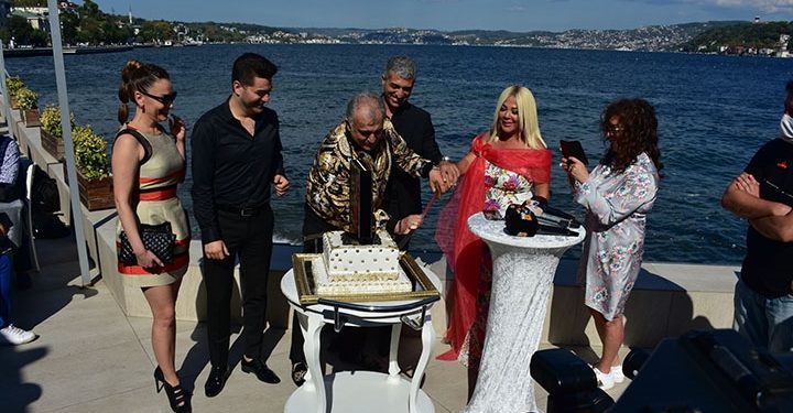 Safiye Soyman, yeni albümü ‘Nerede Kalmıştık?’ı Portaxe’de tanıttı