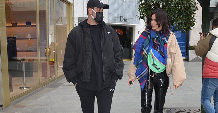 Volkan Demirel eşi Zeynep Demirel ile alışveriş turunda