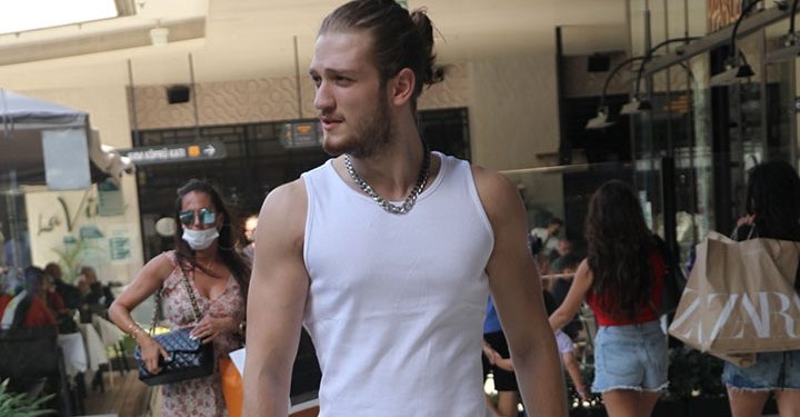 Korcan Kol sakallarını neden kesmediğini açıkladı