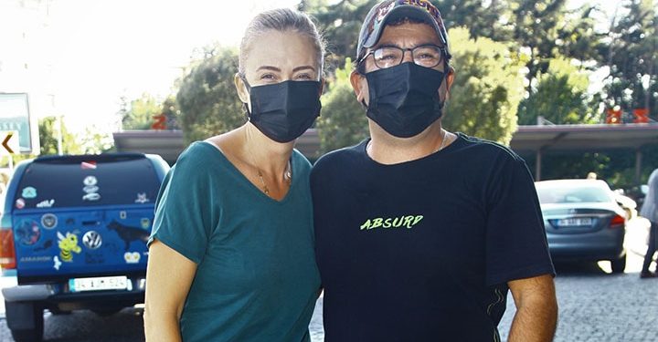 Ceyda Düvenci ve Bülent Şakrak çifti baş başa alışveriş turunda