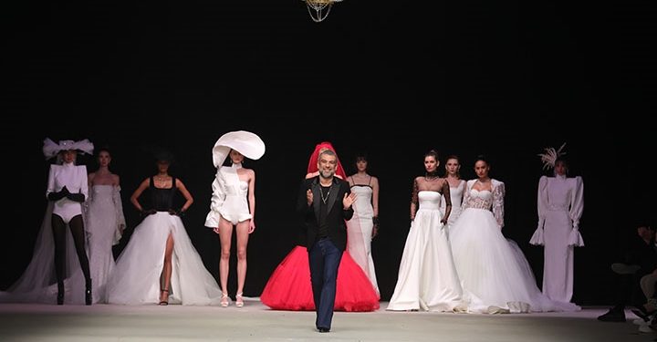 Hakan Akkaya’nın Cinderella’ları milyonluk defilede podyumda