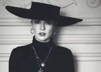 Burcu Özberk, ‘Hoş geldin Deniz’ diyerek duyurdu