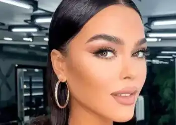 Aslıhan Karalar, yeni imajıyla beğeni yağmuruna tutuldu