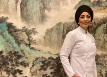 Şef Esra Tokelli, ‘Sous Vide’ tekniği ile yaptığı vişneli yaprak sarmanın patentini aldı