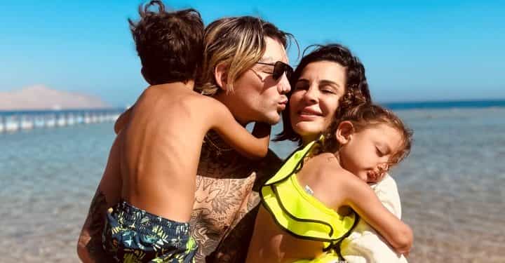 Eylül Öztürk ve eşi Barış Kenan Özkan’dan ayrılık iddialarına aşk pozuyla yalanlama