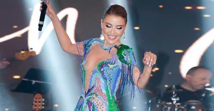 Gülben Ergen, 78 gün aradan sonra yeniden sahnede