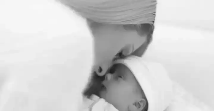 Paris Hilton’dan bebeği Phoenix ile yeni paylaşımlar