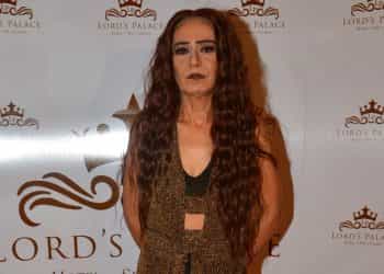 Yıldız Tilbe, yeni imajıyla bayramda Kıbrıslı sevenleriyle bir araya geldi