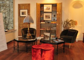 ‘Sébah&Joaillier: Eye of the Bosphorus’ sergisi Şula Gazioğlu Art&Design’da sanatseverlerle buluştu