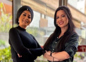 Esra Tokelli, sosyal medya hesabından onu sert eleştirenlere bilinmeyen hikayesini anlattı