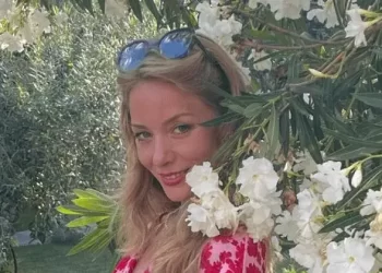 Bade İşçil Instagram hesabından isyan etti