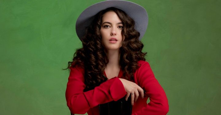 ‘Üvey Anne’ dizinin başrol kadrosuna Ezgi Şenler, Nisan Gencer karakteriyle dahil oldu