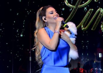 Linet, Mersin- Adana Jolly Joker konserleriyle müzikseverlerle buluştu