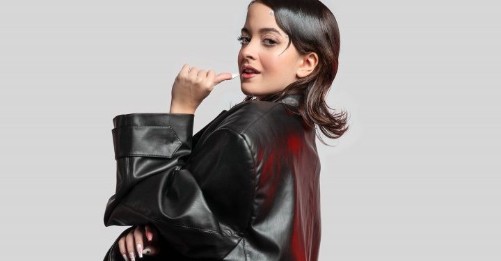 Melis Fis, ‘Kendini Kandır’ın akustik versiyonu ile karşımızda