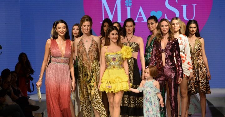 İnci Sözlük Open Stage’de moda rüzgarları esti
