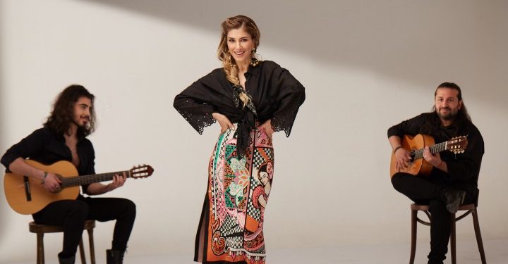 Nadide Sultan’dan flamenko şov