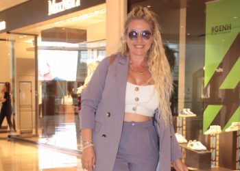 Yeliz Yeşilmen’den kendisine ‘Anneler Günü’ hediyesi