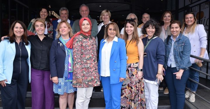Acarkent Rotary Kulübü Geleneksel 4. Beykoz Cam Senliği Acarkent Coliseum Meydan’da gerçekleşti
