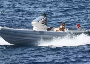 İzzet Antebi gönlünü Aslı Turanlı’ya mı kaptırdı?