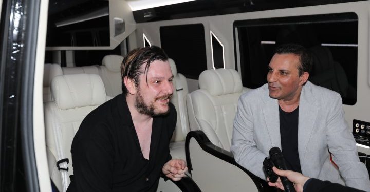 Adapazarı’nda Ekin Uzunlar ve Rafet El Roman rüzgarı