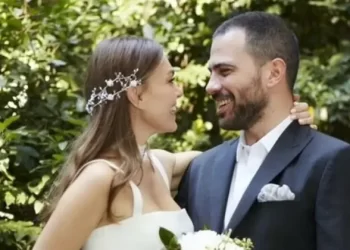 Aslı Enver ile Berkin Gökbudak çiftinin bebekleri ‘Elay’ dünyaya geldi