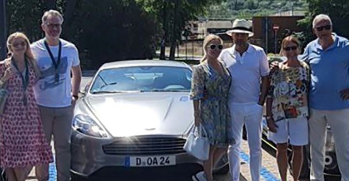 Özcan Aydın ve eşi Aslı Aydın özel davetli olarak Aston Martin’in konuğu oldu