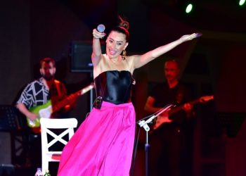 Nil Karataş’tan sevenlerine yeni şarkı sürprizi