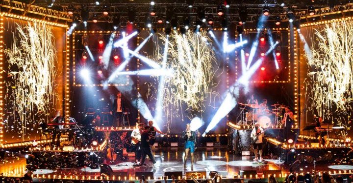 Sıla’dan Harbiye Açıkhava’da hem konser hem dijital sanat