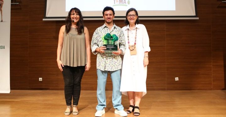 Buray, TEMA Vakfı gönüllüleri ile bir araya geldi