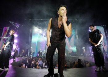 Edis Muhteşem Performansıyla İstanbul Festivali’ni salladı