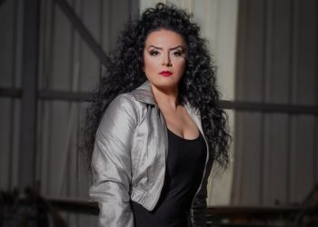 Gülşah Tanrıöver acılarını şarkı yaptı