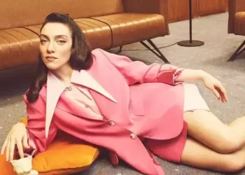 Ödüllü oyuncu Merve Dizdar’dan sosyal medya itirafı