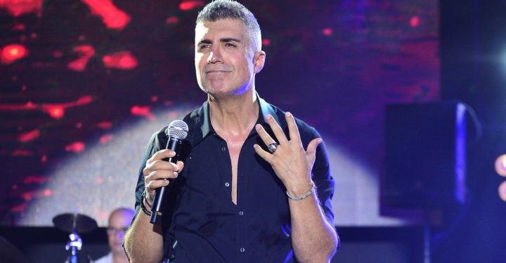 Özcan Deniz, Günay’da sold out yapmaya devam ediyor