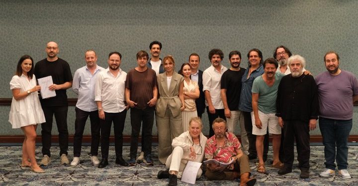 Kadrosuyla dikkat çeken ‘Sadık Ahmet’ filminin okuma provası başladı