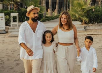 Zeynep Avcı ailesiyle enerji topluyor