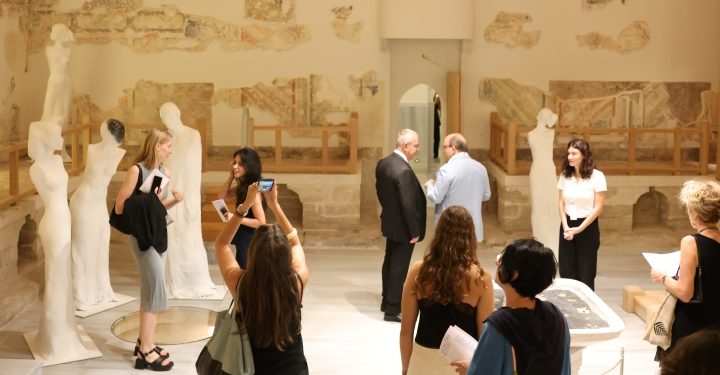 Zeyrek Çinili Hamam’ın açılışında, sanat ve iş dünyasının tanınan isimleri bir araya geldi