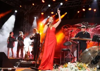 Linet Amerika turnesi için gün sayıyor