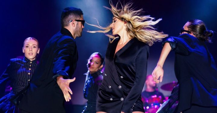 Hadise’den Memenen’de muhteşem konser