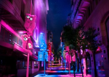 Ünlü isimler ile Yumoş Sokak daha da renklendi