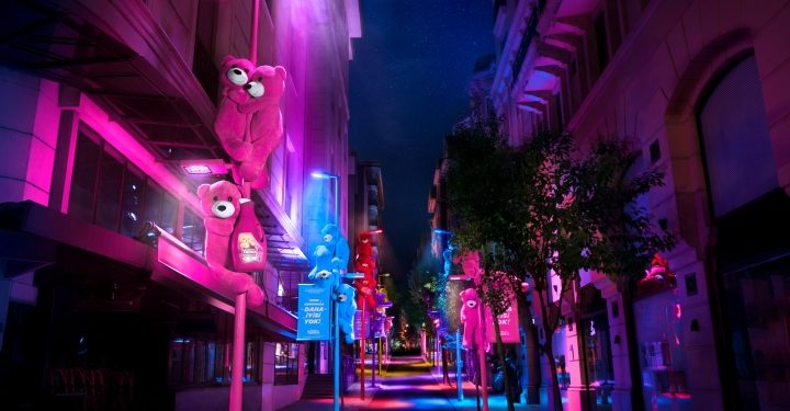 Ünlü isimler ile Yumoş Sokak daha da renklendi