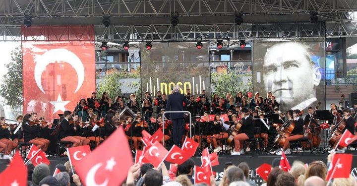 Galataport İstanbul Cumhuriyetin 100. yılını coşkulu bir programla kutluyor