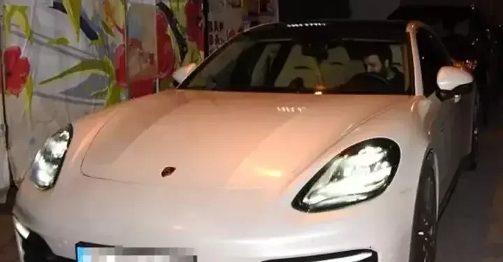 Hasan Can Kaya lüks arabasıyla gecelerde