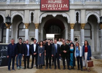 Fenerbahçe Spor Kulübü Başkanı Ali Y.Koç, ‘Zaferin Rengi’ film setini ziyaret etti